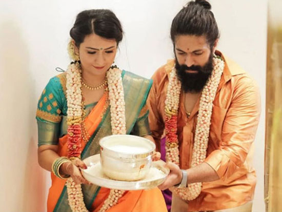 Actor yash housewarming Photos